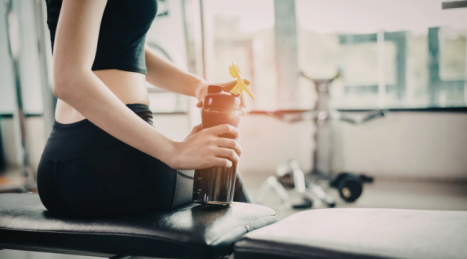 Come impostare una routine casalinga sostenibile se hai poco tempo e poco spazio