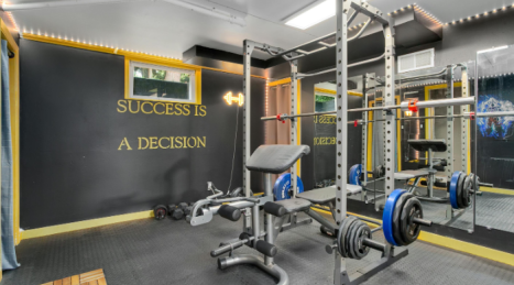 Quelles sont les catégories qu'il est judicieux d'évaluer dans le cadre d'une microgym et quelles sont celles qui ne le sont pas ?