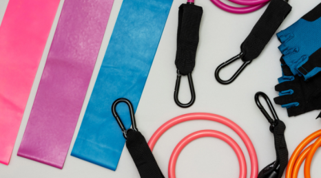 Elastics and mobility: exercises for shoulders and back