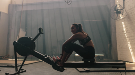 How many calories does the rowing machine burn in 30 minutes? Practical guide with intensity