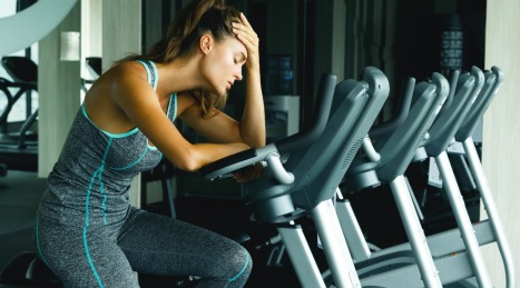 5 segnali che la tua attrezzatura da palestra va sostituita (prima che si rompa)