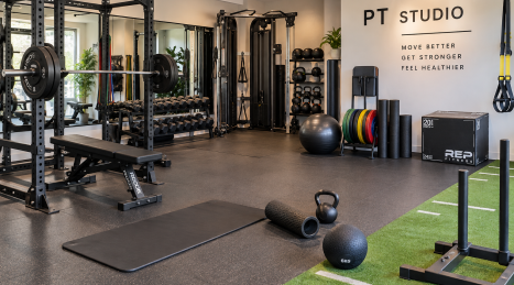 ¿Qué equipamiento se necesita en un estudio de entrenamiento personal? Guía para elegir el equipamiento profesional