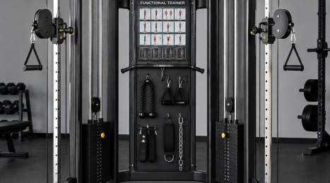 Seguridad en el «functional trainer»: cables desgastados y montaje incorrecto
