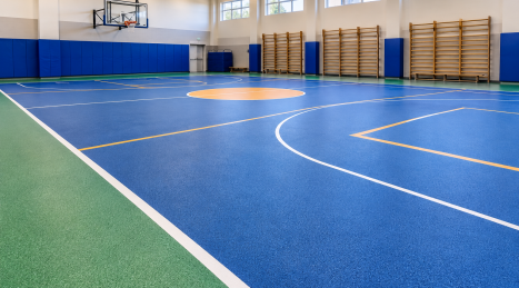 Suelo de seguridad para colegios: criterios de elección y configuración