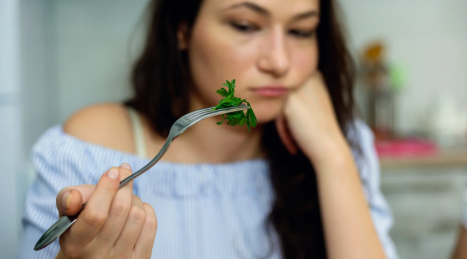 Come creare un deficit calorico senza soffrire la fame