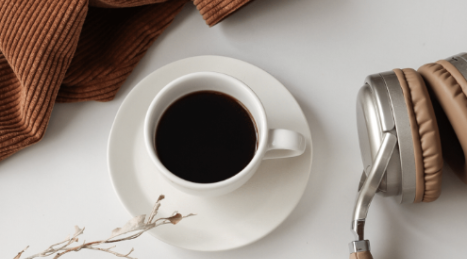 Come usare la pausa caffè per riattivare tutto il corpo