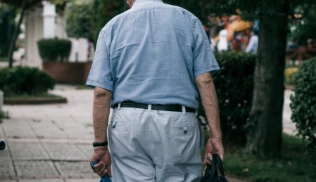 Mobilità scapolare per uomini over 60