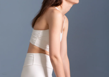 Postura híbrida en casa-oficina: cómo mantener la alineación cuando cambias de puesto de trabajo cada día