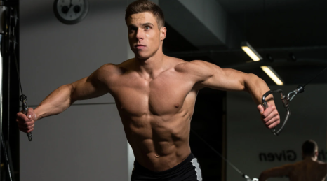 Allenamento Petto: Esercizi e Tecniche Avanzate