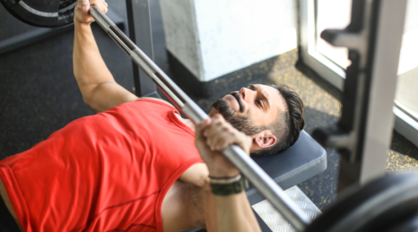 Panca Piana: Setup Perfetto e Progressioni di Carico