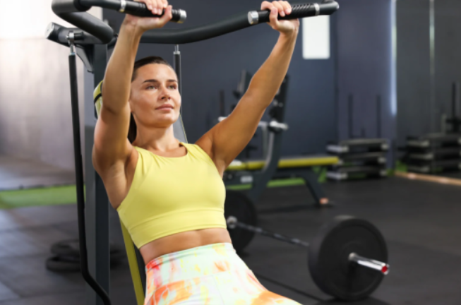Allenamento Spalle: Esercizi e Programma Completo 2026