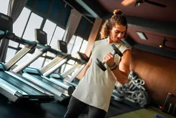 Machines or free weights: the best for your workout