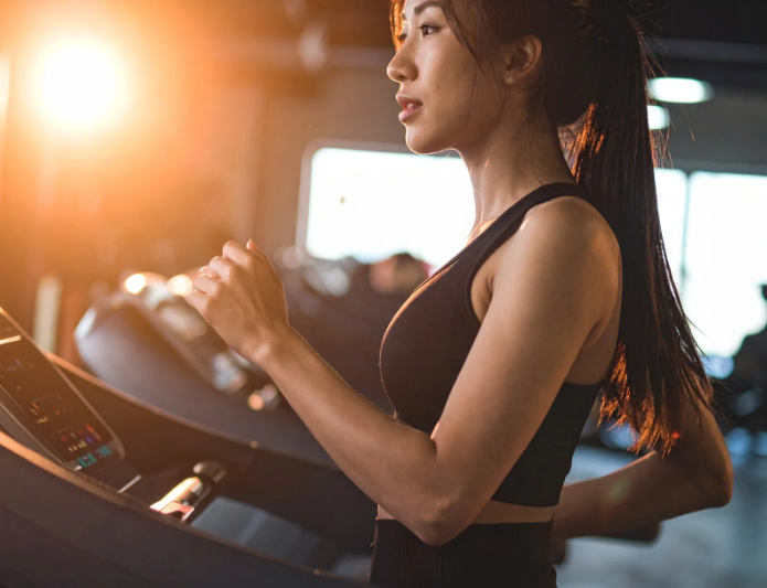 I benefici reali di 20 o 30 minuti al giorno di tapis roulant