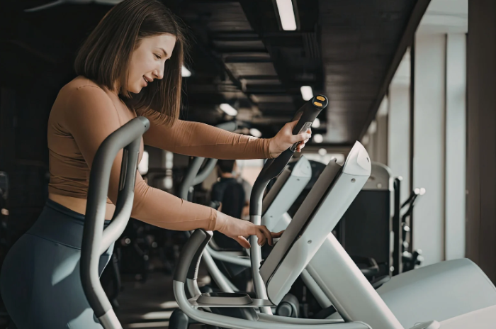 Confronto: Ellittica a Volano Anteriore vs Posteriore per Spazi Piccoli