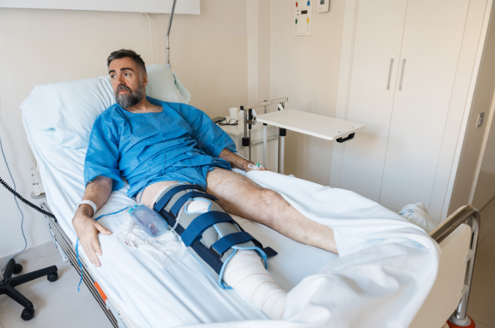 Protocollo di rinforzo post-LCA: esercizi da fare in palestra