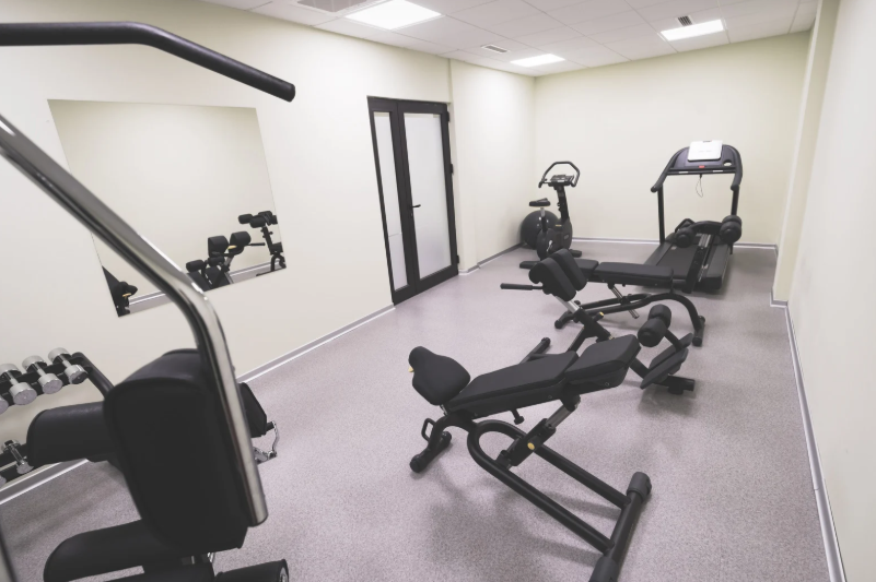 Pavimento per home gym in casa, garage o stanza dedicata: cosa cambia