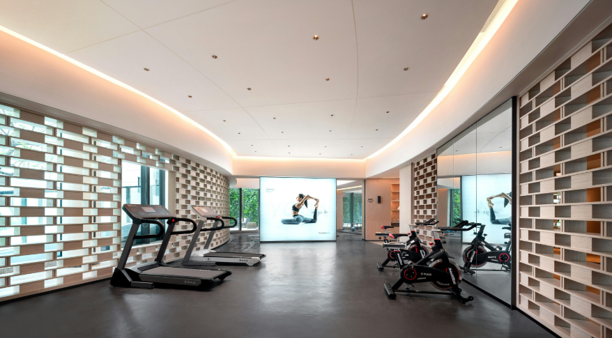 When it pays to design paving by areas instead of choosing a single solution