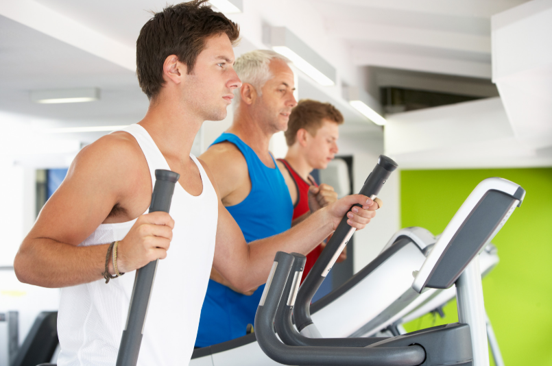 Cyclette, tapis roulant o vogatore compatto: quale scegliere in casa