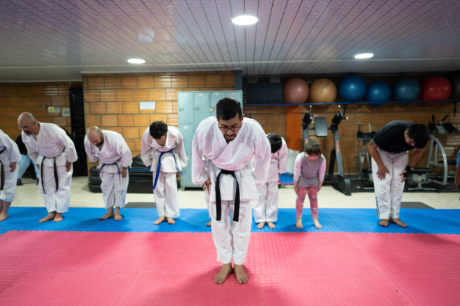 WKF, IJF y requisitos de uso: cómo leer realmente las certificaciones y la compatibilidad de los tatamis