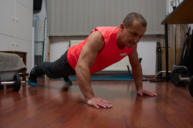Gli errori più comuni quando copi allenamenti da palestra in una home gym piccola