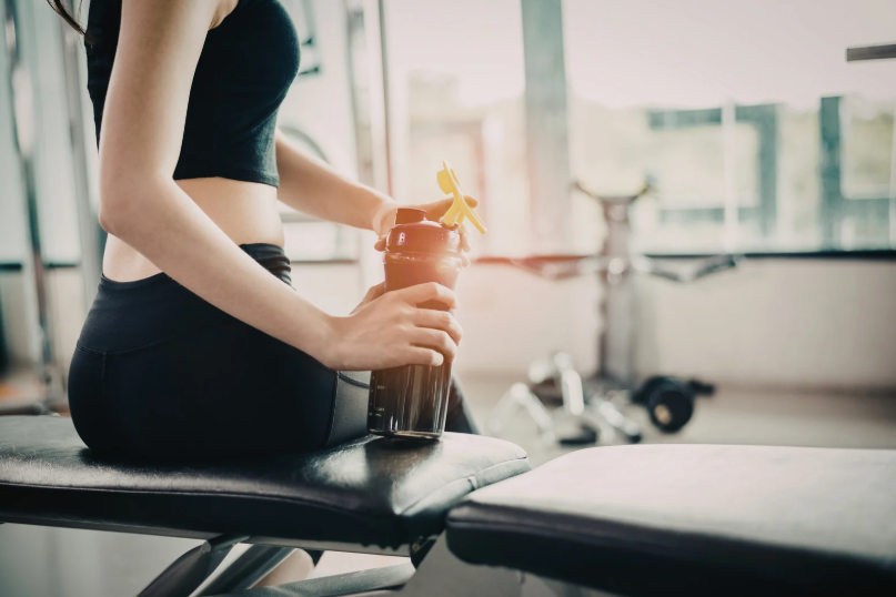 Ganzkörper- oder Split-Training im Heim-Fitnessstudio: Was passt besser zu deiner Ausstattung?