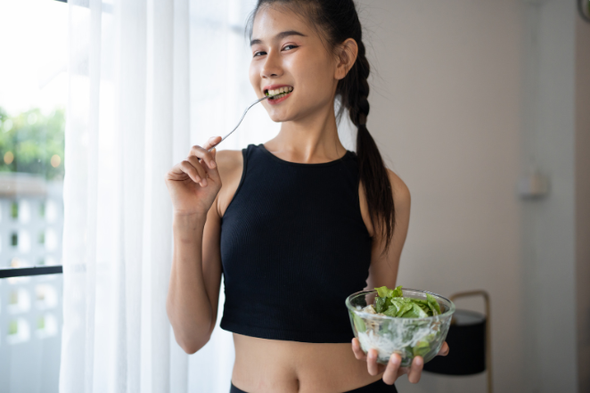 Cosa mangiare prima di un allenamento breve a casa senza complicarti