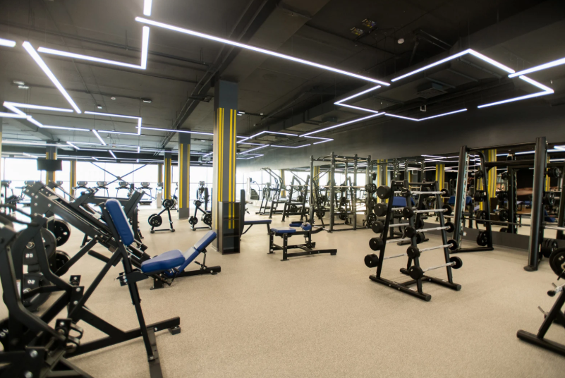 Éléments standard et sur mesure dans un même projet : comment éviter les incompatibilités au niveau de l'agencement, des dimensions et des flux