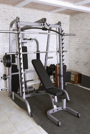 Stanza multifunzione: soluzione standard componibile o adattamento custom fisso