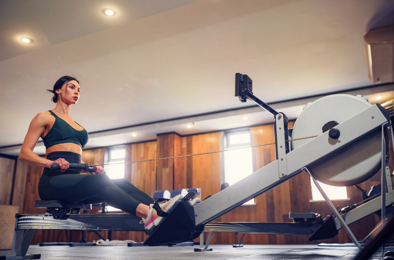 The 10 most common mistakes with the rowing machine (and how to correct them right away)