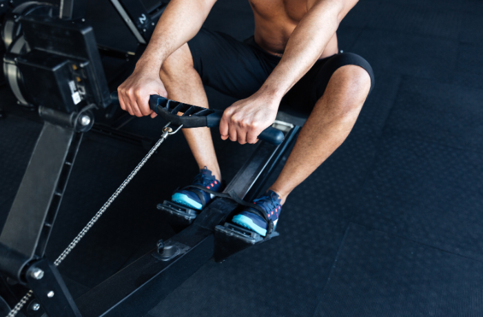 Integrating the rowing machine into the home routine: space, time and organization