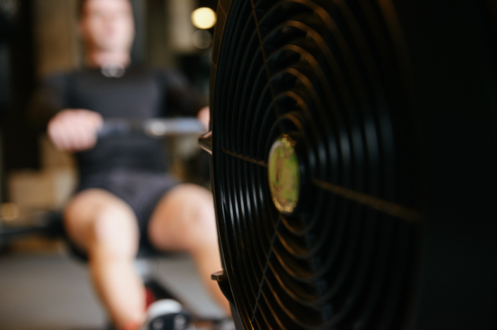 How to measure your progress on the rowing machine: useful metrics and how to read them