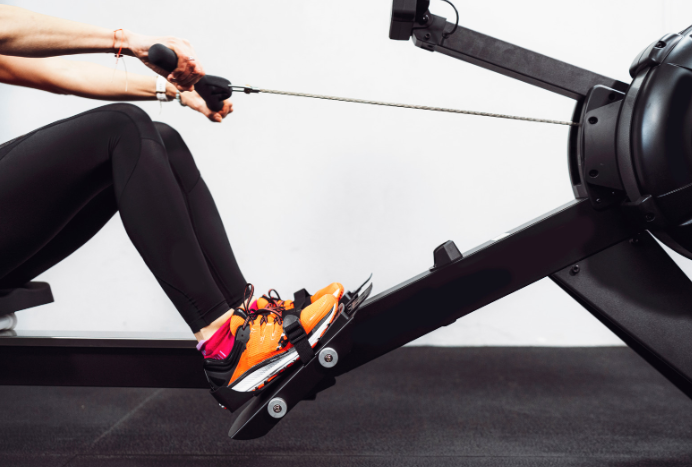Losing fat with the rowing machine: nutritional and workout strategies combined