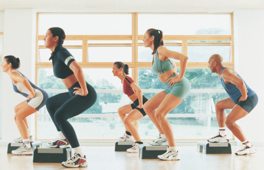 Entraînement fonctionnel pour améliorer les mouvements quotidiens