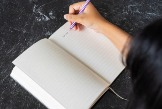 Comment utiliser un journal pour suivre ses progrès