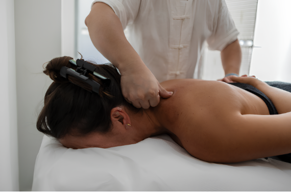 Übungen zur Korrektur von geflügelten Schulterblättern