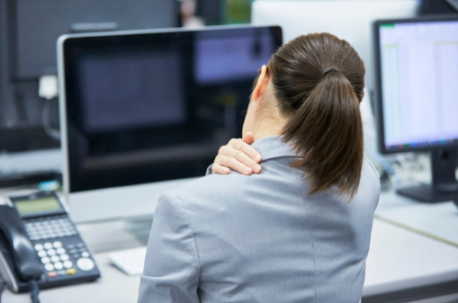 How to avoid pain in the side and lower back