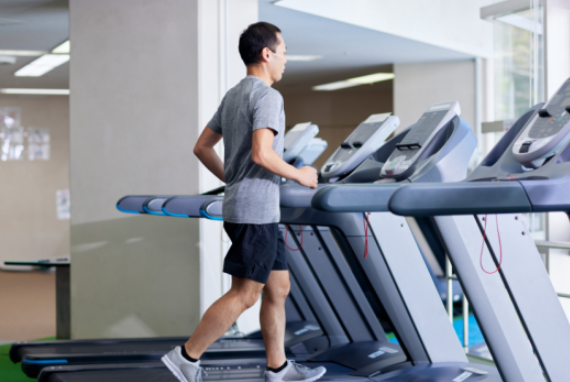 Allenamento Cardio Casa: 7 Benefici Scientificamente Provati